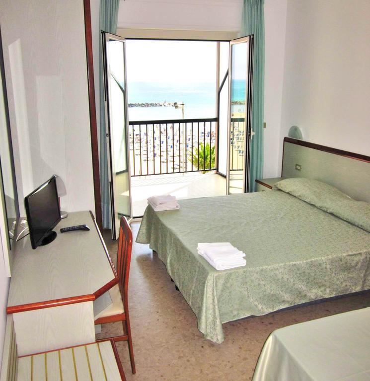 Tourist Residence San Benedetto del Tronto Pokoj fotografie